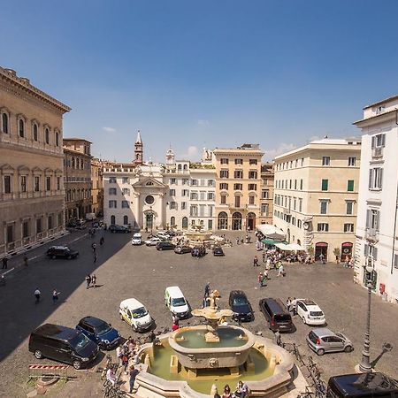 Piazza Farnese Exclusive View 2 Bedroom En Suite Rome Bagian luar foto