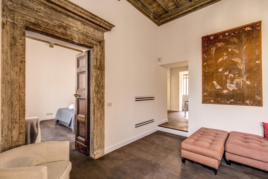 Piazza Farnese Exclusive View 2 Bedroom En Suite Rome Bagian luar foto