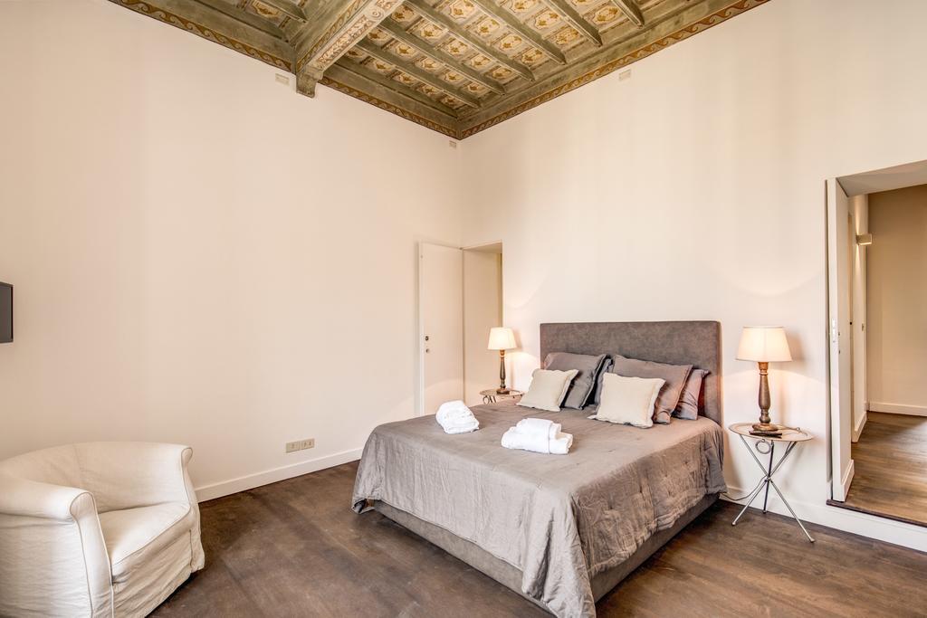 Piazza Farnese Exclusive View 2 Bedroom En Suite Rome Bagian luar foto