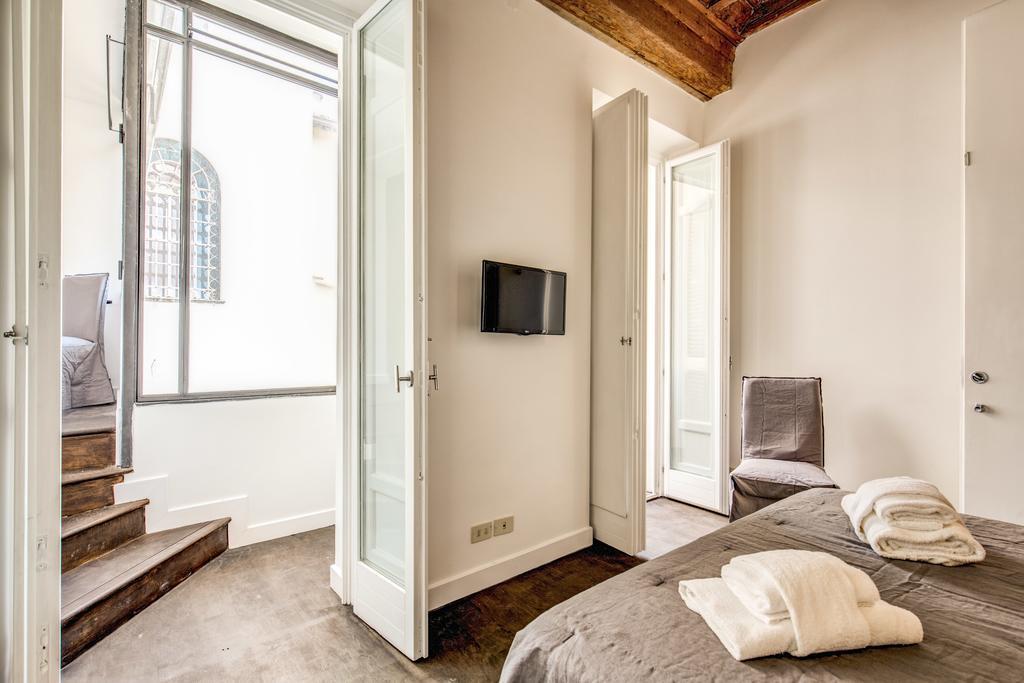 Piazza Farnese Exclusive View 2 Bedroom En Suite Rome Bagian luar foto