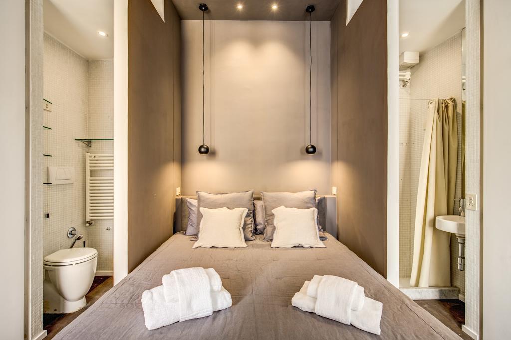 Piazza Farnese Exclusive View 2 Bedroom En Suite Rome Bagian luar foto