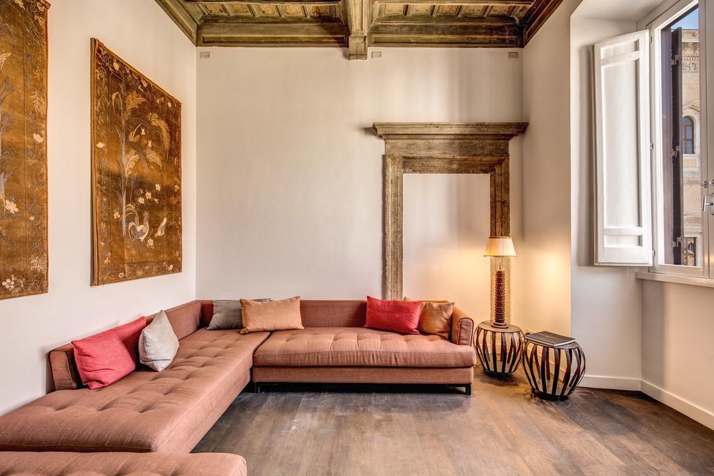 Piazza Farnese Exclusive View 2 Bedroom En Suite Rome Bagian luar foto