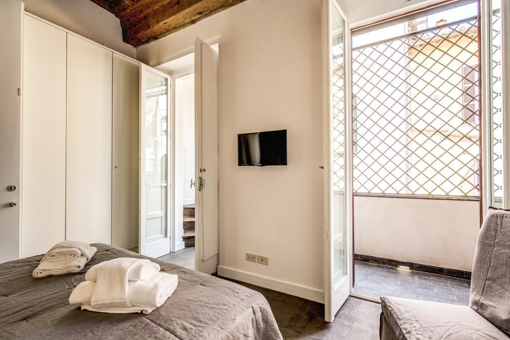 Piazza Farnese Exclusive View 2 Bedroom En Suite Rome Bagian luar foto