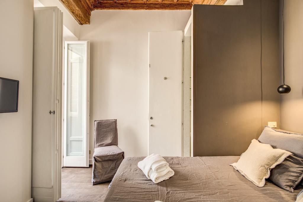 Piazza Farnese Exclusive View 2 Bedroom En Suite Rome Bagian luar foto